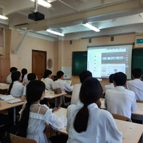 «Судағы қауіпсіз мінез -құлық ережелері» тақырыбында онлайн сабақ