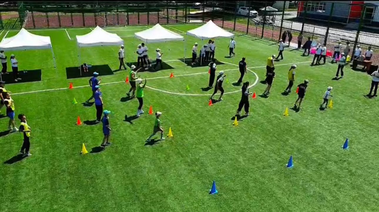 “Әкем, анам және мен – спорттық отбасы!”